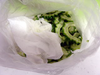 ���(�S�[���[)�̐��؂�1